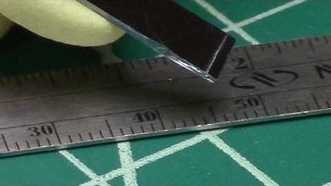 Cleaving narrow samples