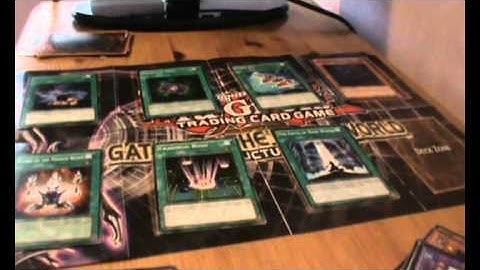 How to play Yugioh trading card game Part 4 Spells, Traps and Chains