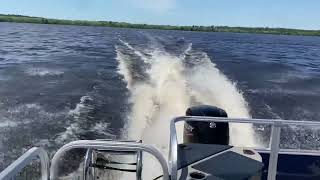 2023 Sun Tracker B Buggy 18 Pontoon In Rough Water And High Winds At Ocean Pond - Lake City, Fl