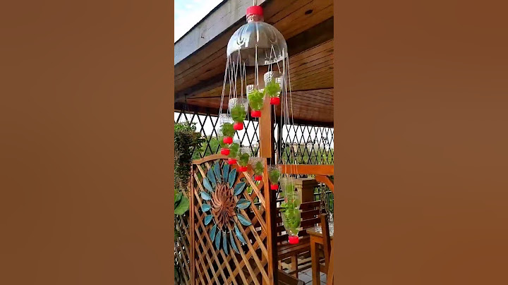 Turn plastic bottles into lanterns #recycleplasticbottles #plasticbottlegarden #gardening  #garden