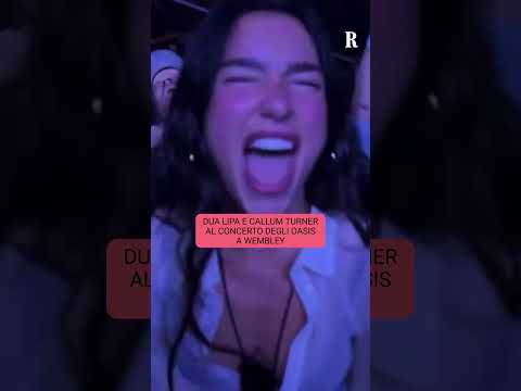 Dua Lipa E Callum Turner Tra Il Pubblico Al Concerto Oasis