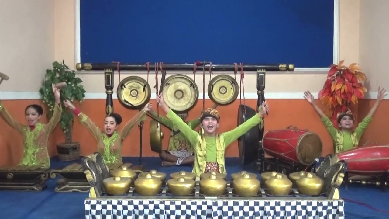 LOMBA MUSIK TRADISIONAL - SMP NEGERI 1 DEMAK