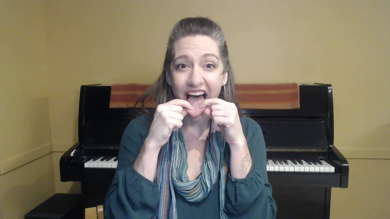 100 Vocal Exercises DAY 17 How The Heck Do You Massage Your Own Tongue