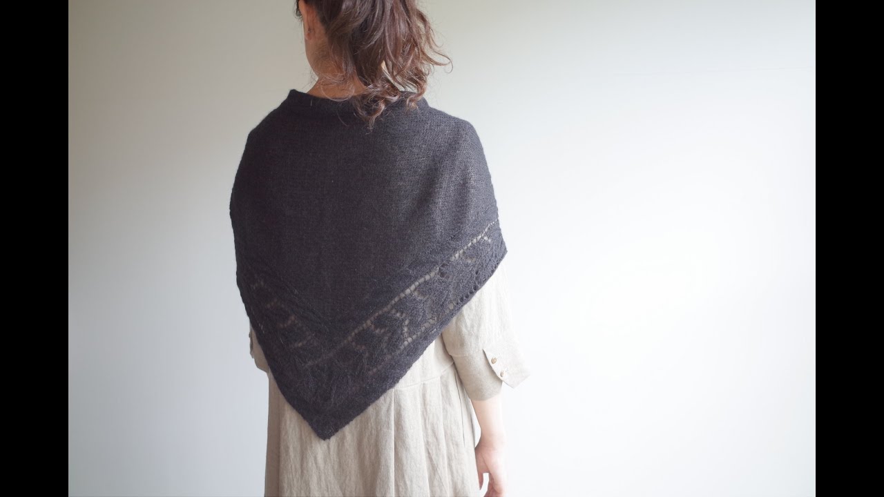 【編み物キット(販売中)】リーフ模様の三角ショール／【Knitting Kit(on sale)】Leaf pattern triangle shawl