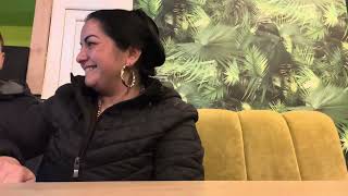 Download Lagu Cine a scos-o pe Brunețyca noaptea la un suc  MP3