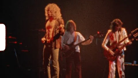 Led Zeppelin - Live in Atlanta, GA (April 23rd, 1977) - Super 8 film (NEW FOOTAGE)