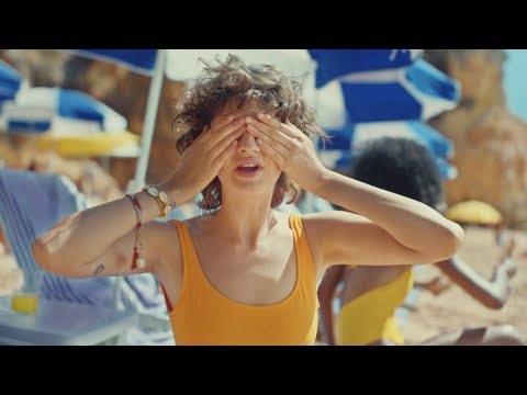 easyJet holidays TV advert 2019 - Hide & Seek