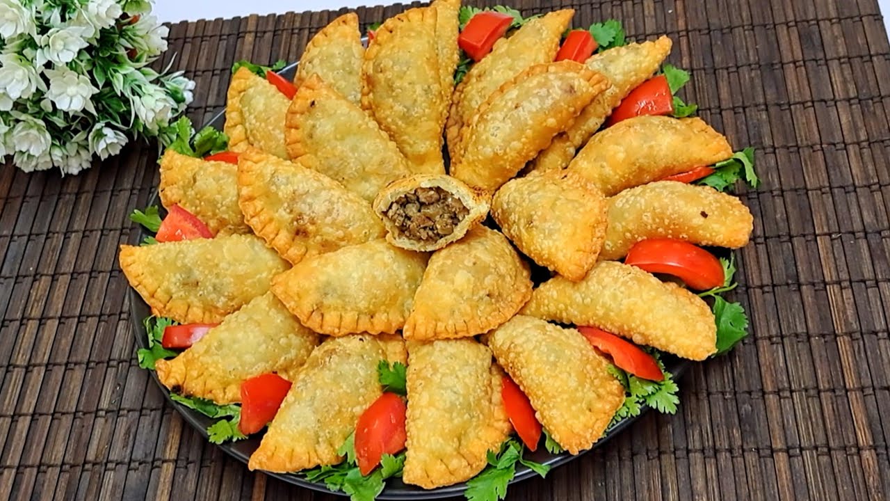 السمبوسه البف بشويه دقيق وميه وبكل احترافيه❗️ بطريقه سهله بدون تخمير❗️سوبر قرمشه ومستحيل تشرب زيت