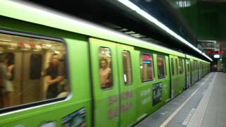 台北捷運C321型(117/118)[玉山20 感謝有您(綠)]彩繪車進站(永春).avi