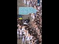 A Torino, centinaia di allievi partecipano alla lezione collettiva guidata da Roberto Bolle