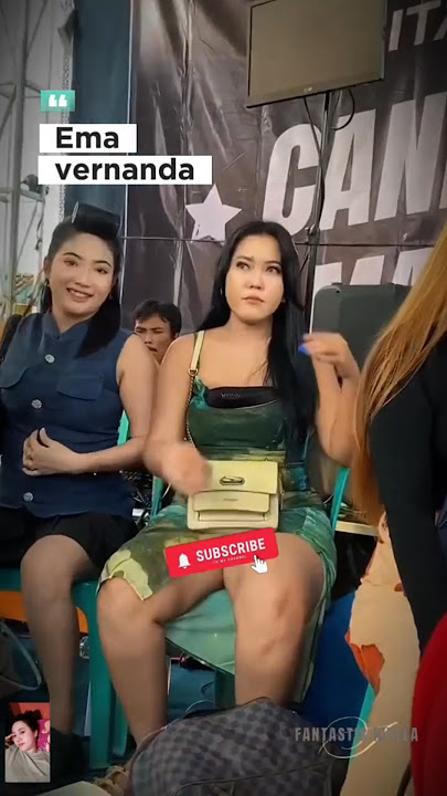EMA VERNANDA,DUDUKNYA MALAH SEPERTI COWOK 😅 #dangdut #biduan #shorts