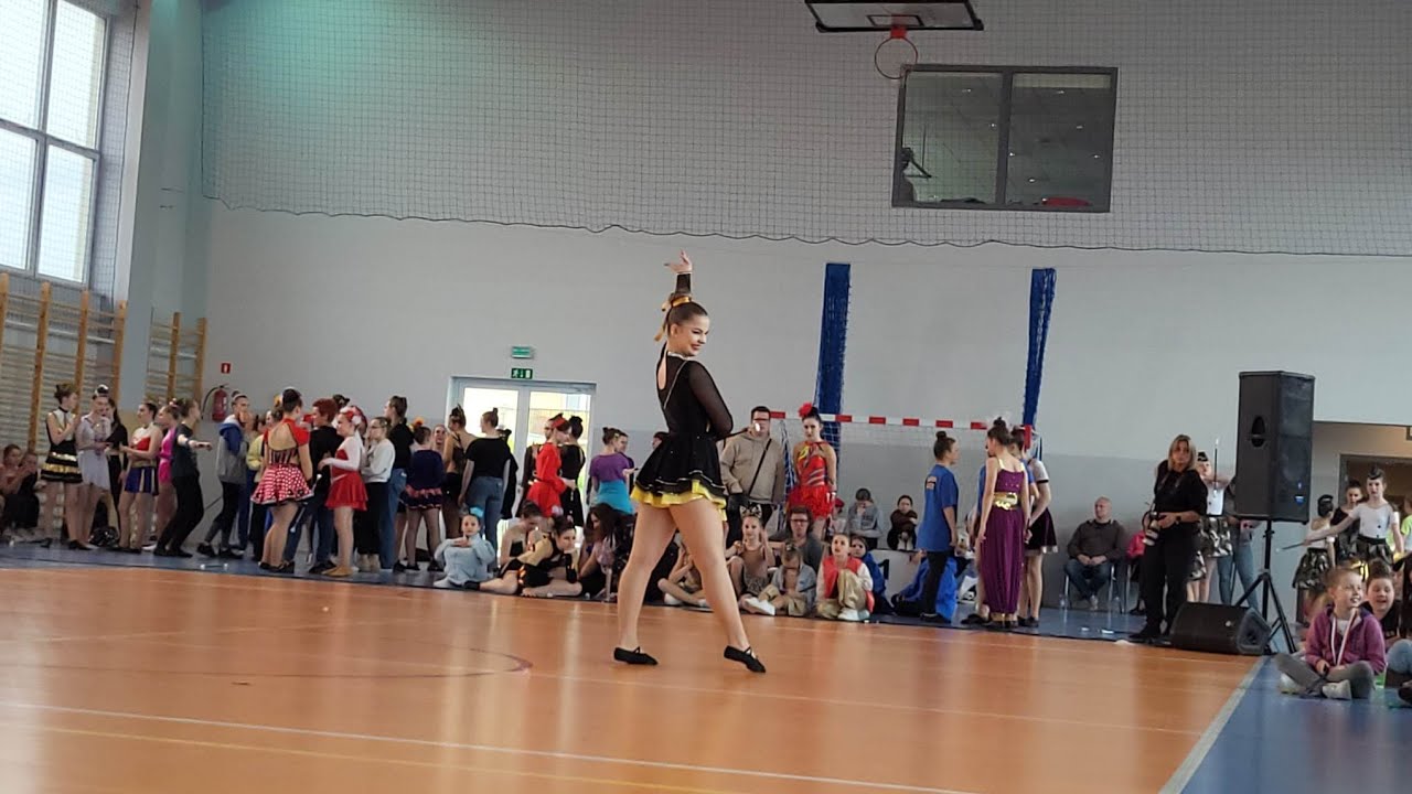 Weronika Olszewska- Solo Baton Seniorki⭐ MISTRZOSTWA POLSKI MAŻORETEK WAMT 2023