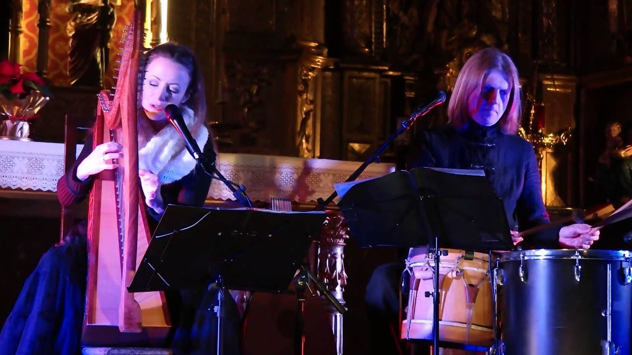 Maite Itoiz y John Kelly en la Iglesia de Monreal, Navarra