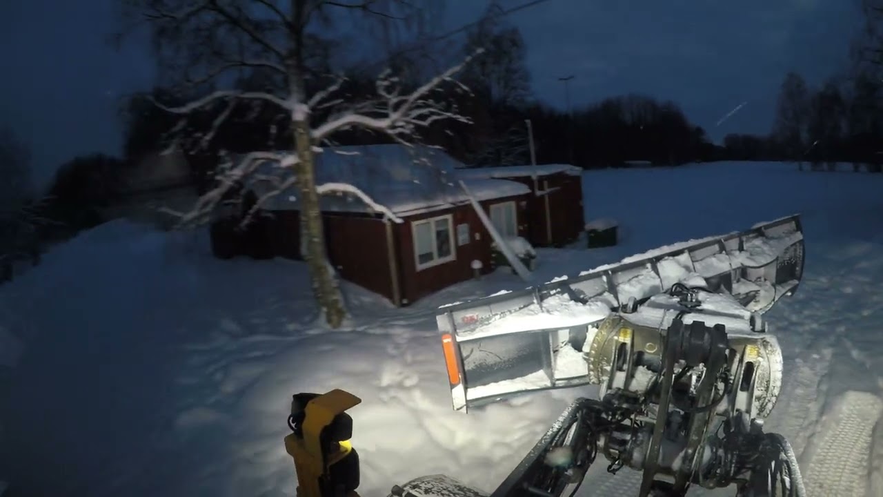 Volvo l60h Plowing snow with YPV multi U-plow PART 64