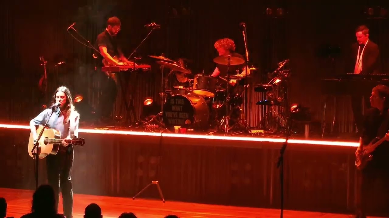 Amy Macdonald - Is This What You've Been Waiting For? - live @ Tivoli Utrecht 🇳🇱 24 February 2026