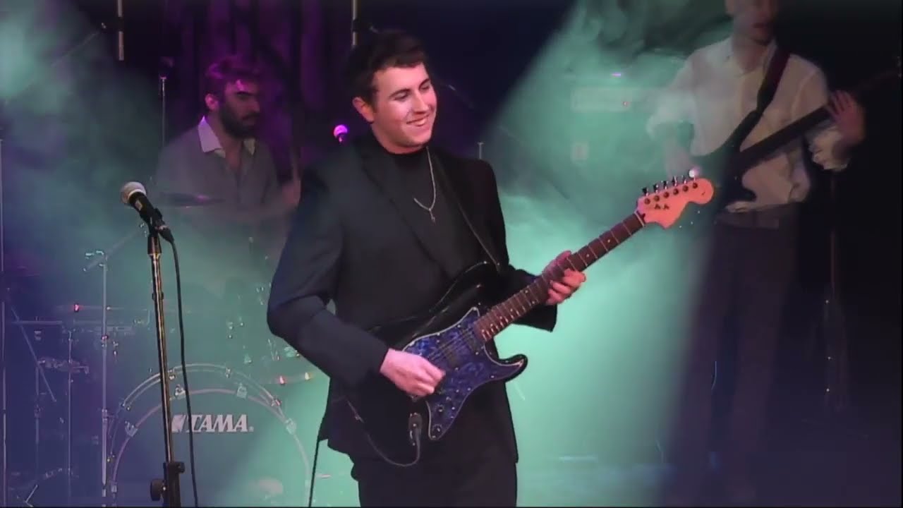 Aybars Savat & Davis Yates • Showcases