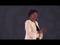 La résilience, l'art de faire un pas après l'autre... | Virginie MFEGUE | TEDxGrandBassam