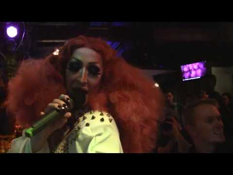 Rain Lounge - Detox (She Gotta Habit)