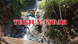 ASIKNYA MELOMPAT DI AIR TERJUN #DESA #AIRTERJUN #PENDOPO #LINTANG L4L #EMPATLAWANG ASIKNYA MELOMPAT DI AIR TERJUN #DESA #AIRTERJUN #PENDOPO #LINTANG L4L #EMPATLAWANG