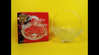 Mikasa Holiday Classic Handled Crystal Glass Basket 10” Santa Etched Christmas #christmas #holiday