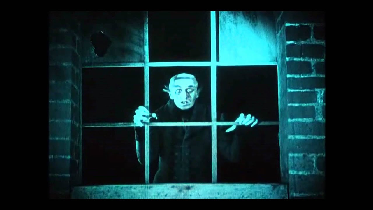 Count Orlok and Ellen at their windows - YouTube