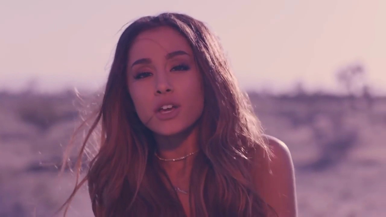 Слушать песню на лету. Ariana grande into you. Crave you клип.