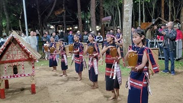 cồng chiêng nhí bana huyện kông chro rất sôi động mời các bạn cùng xem