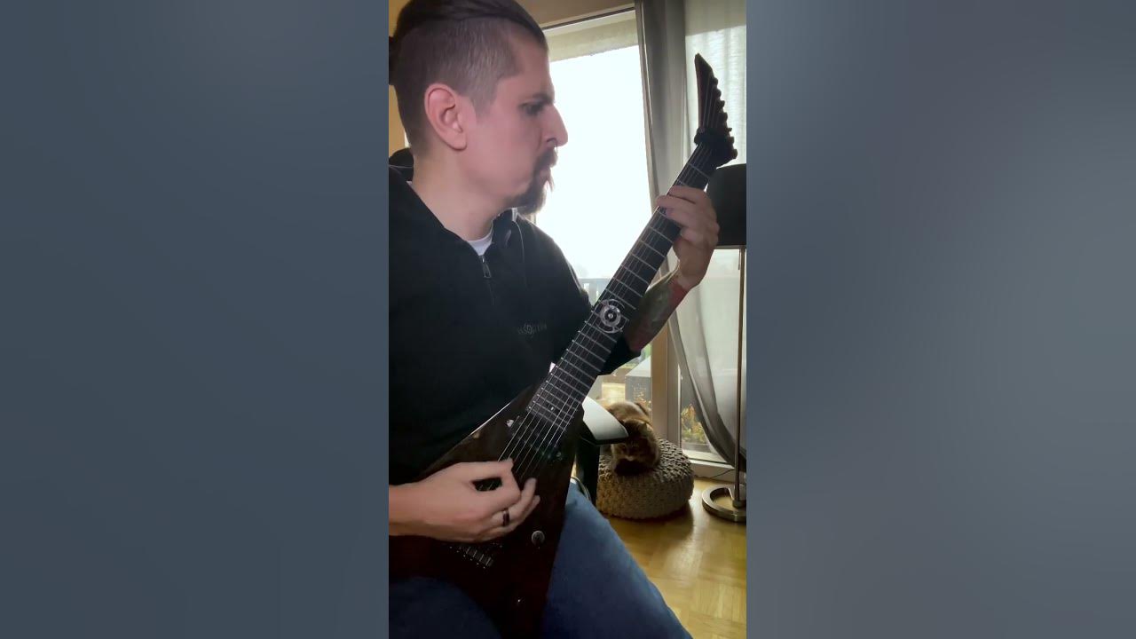 Sometimes, the riff behind the solo deserves a spotlight. 🔥 Song: COMPLACENCY 🤘