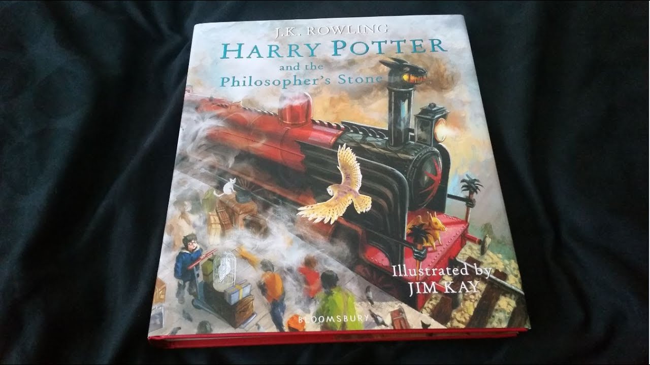 Flipping Through The Harry Potter Illustrated Edition 