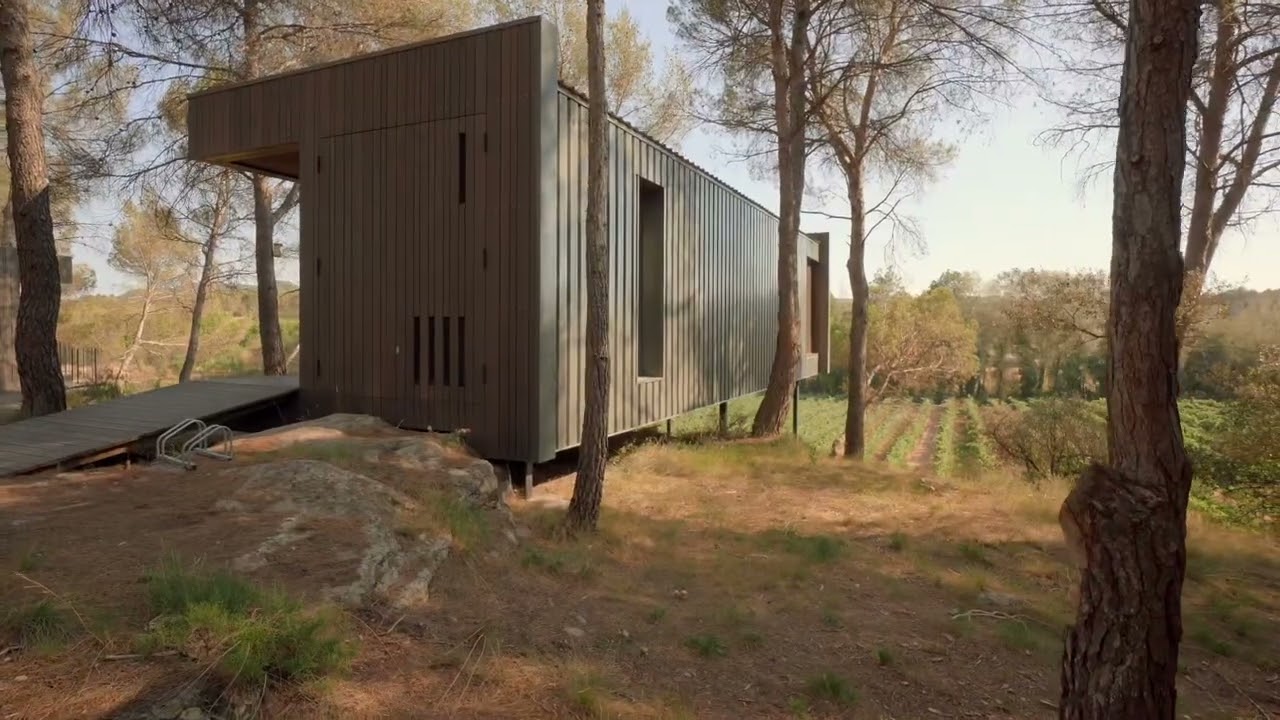 Horse barn at Oller del Mas, Spain