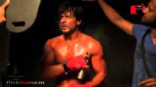 Sexy Body From Shah Rukh Khan 💋