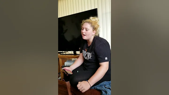 Selena Knight singing