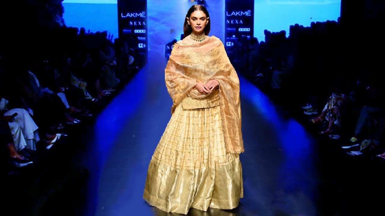 Aditi Rao Walks For Sailesh Singhania | Spring/Summer 2019 | Lakme Fashion Week