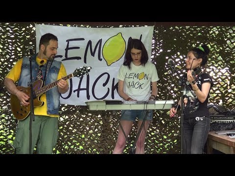 Файв лемонс групп. Группа Lemon. Группа лимон. Lemon Green Камчатка группа. Коммерческий край музыкальная группа Lemon Green.