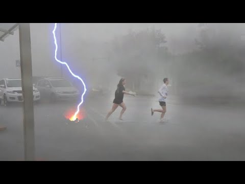 Scary winds 'tornado' destroys kamenogorsk, Moscow! ⚠️⚡️ Russia