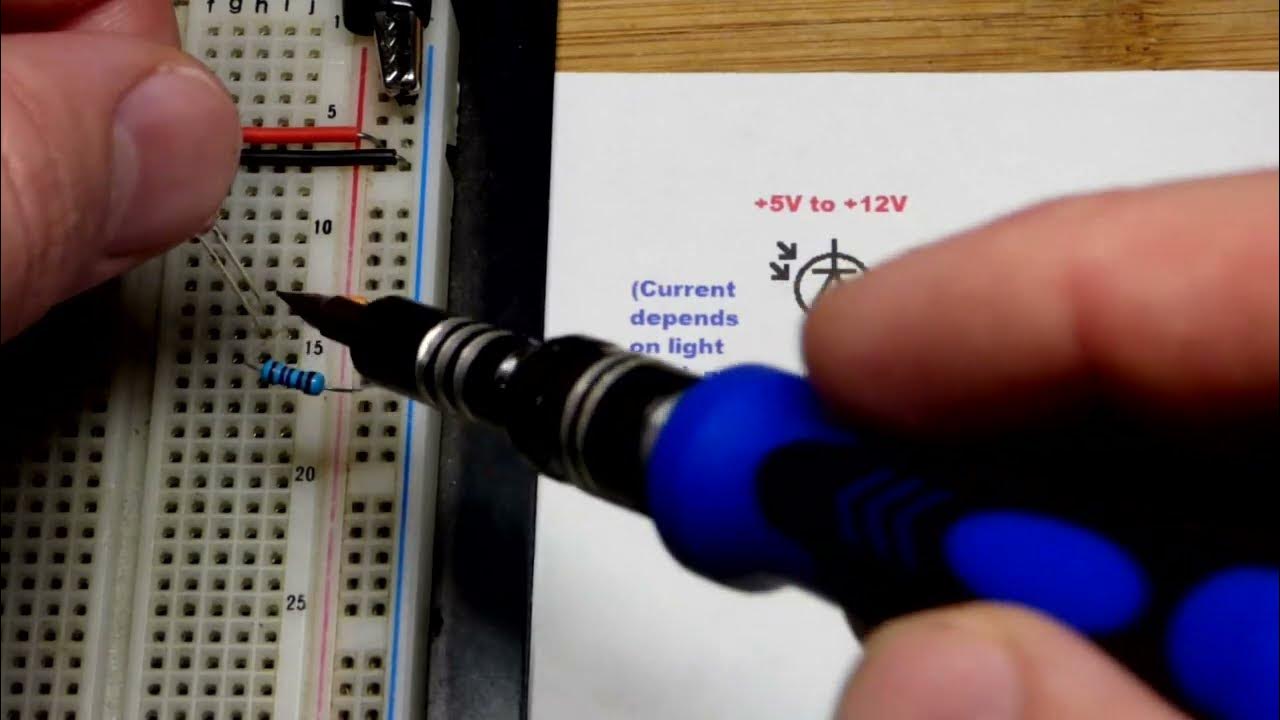 Simple photodiode light sensor circuit schematic diagram by Electronzap