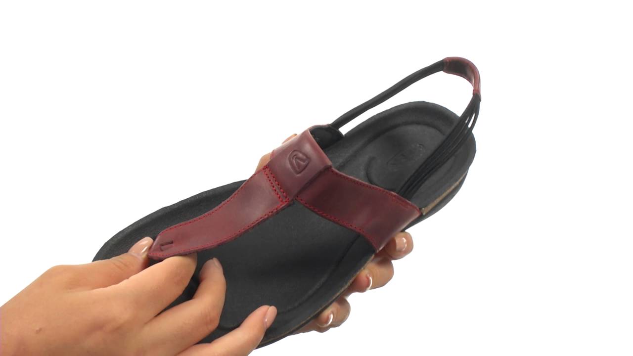 keen dauntless thong sandal