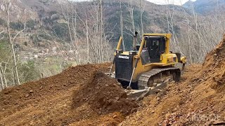 KOMATSU D85 EX DOZER: #komatsu #dozer #bulldozer  #nasılyapılır #keşfet#işmakinaları