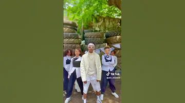 እኔን ብሎ አኩራፊ እስጢፋኖስ ቶማስ Estifanos Tomas New Ethiopian Music 2024 Estifanostomas Fiyona Amharic 