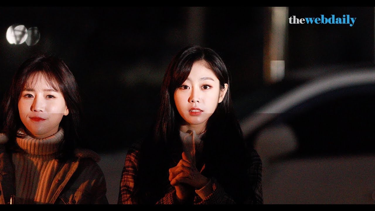 [WD영상][4K] ‘벱솔은 출근길 레슨중~’ 러블리즈 지수 포커스 11월 30일 뮤직뱅크 957회 출근길