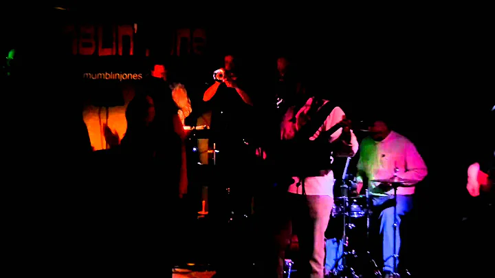 Mumblin'Jones at The Horn