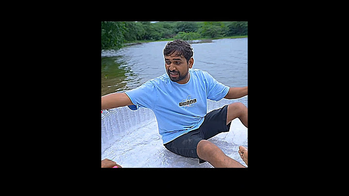 We Make Boat Using Bottles 😎 Will It Survive 😲 #mrindeanhacker #youtubeshorts #shorts