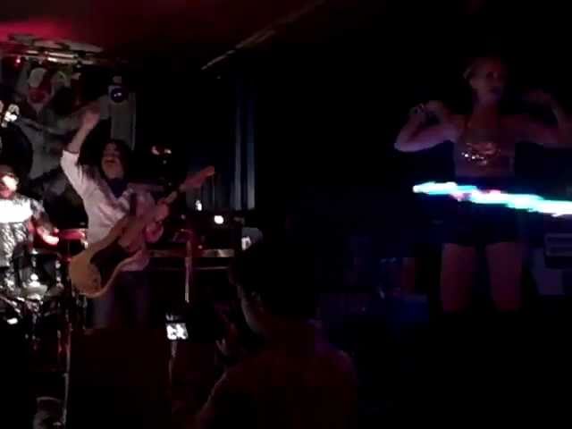 Mira Little Man Orbital Amusement Release Show Clips en YouTube Mira Little Man Orbital Amusement Release Show Clips en YouTube