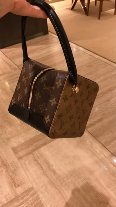 LOUIS VUITTON Monogram Galaxy Pochette Alpha Triple 1266757