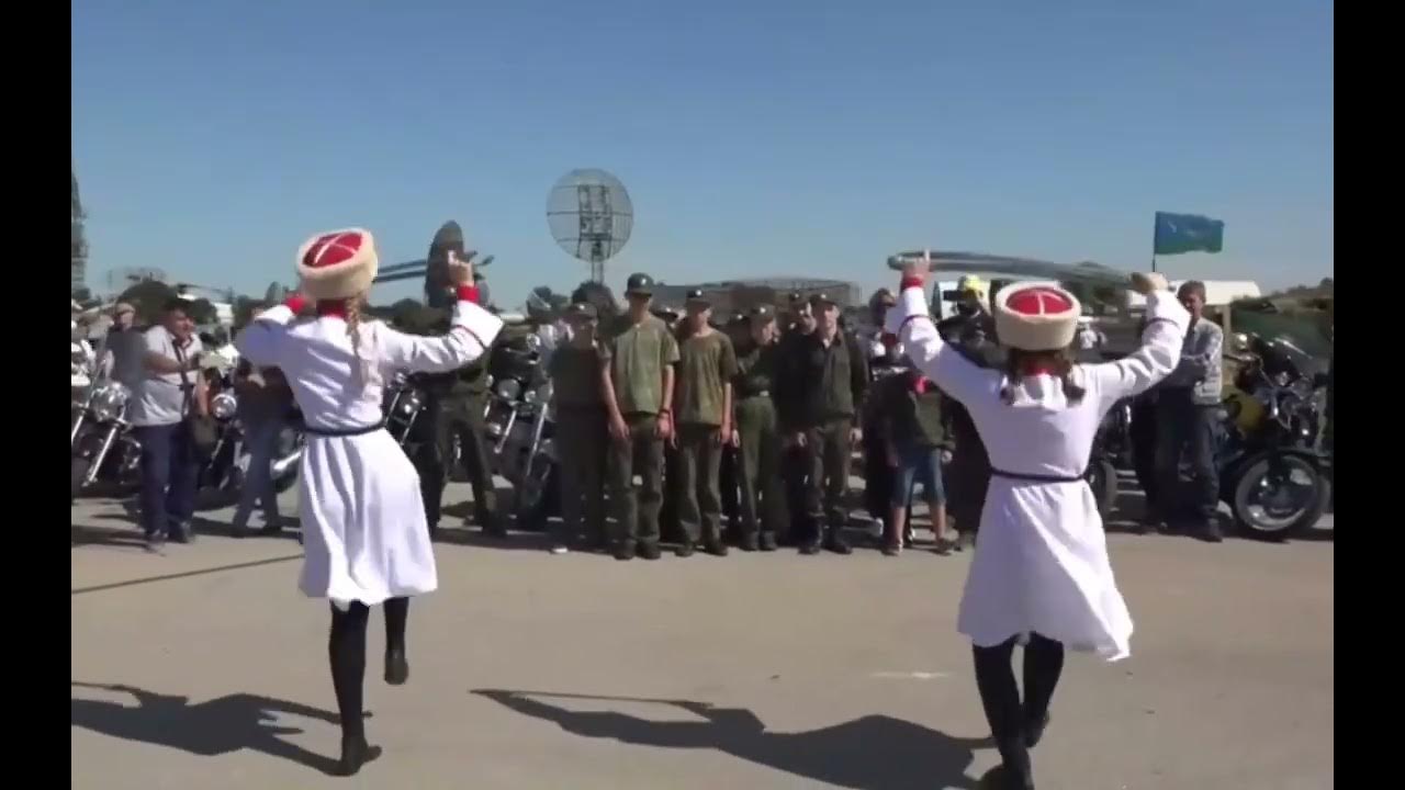 ойся ты. казачка с саблями. на горе стоял казак. ойся ты ойся казаки. казаки ойся ты бойся.