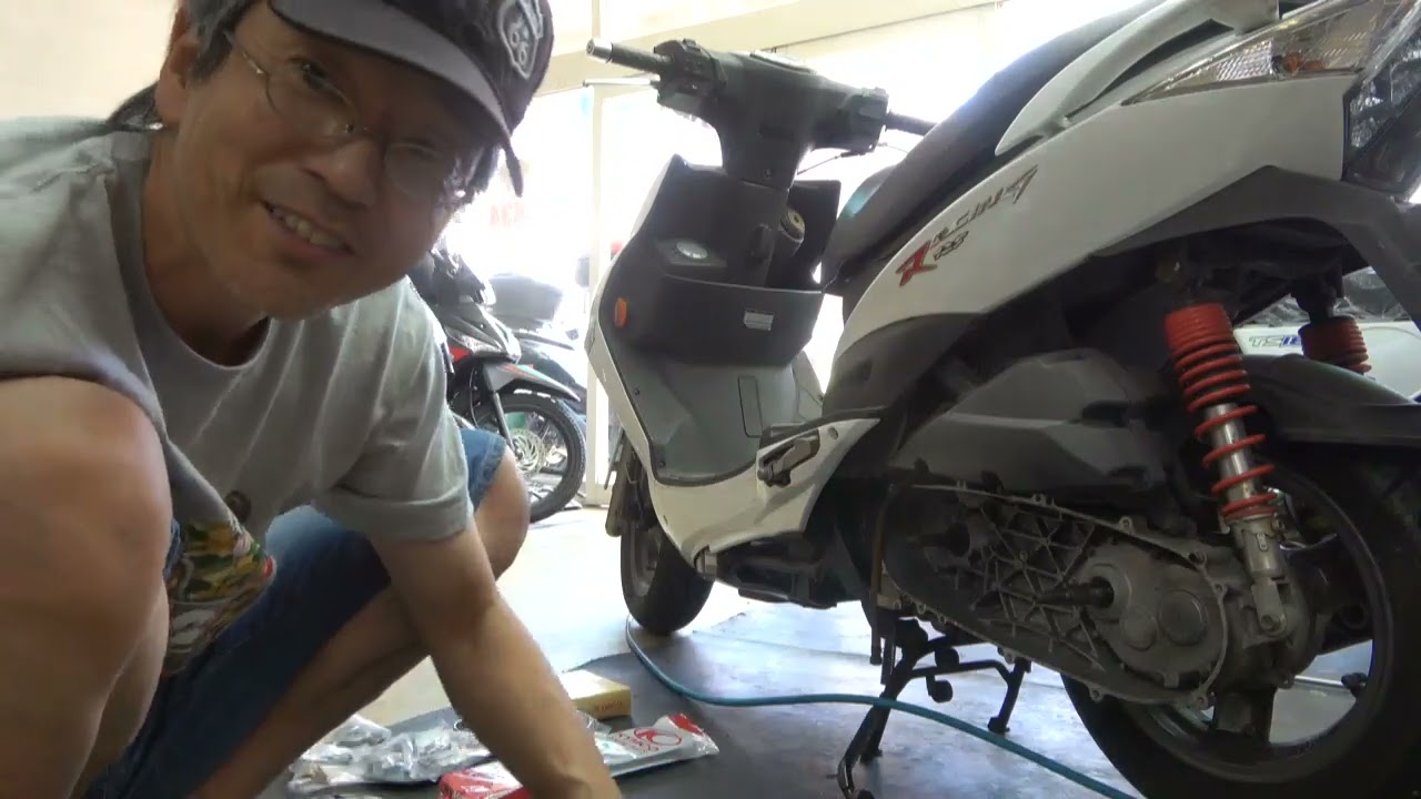 KYMCO レーシング125FI 部品がきましたので組付けました - YouTube
