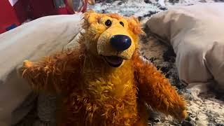 Bear In The Big Blue House Sniffin' Around Talking Bear 1999 Electronic Talking Plush Toy Review screenshot 5
