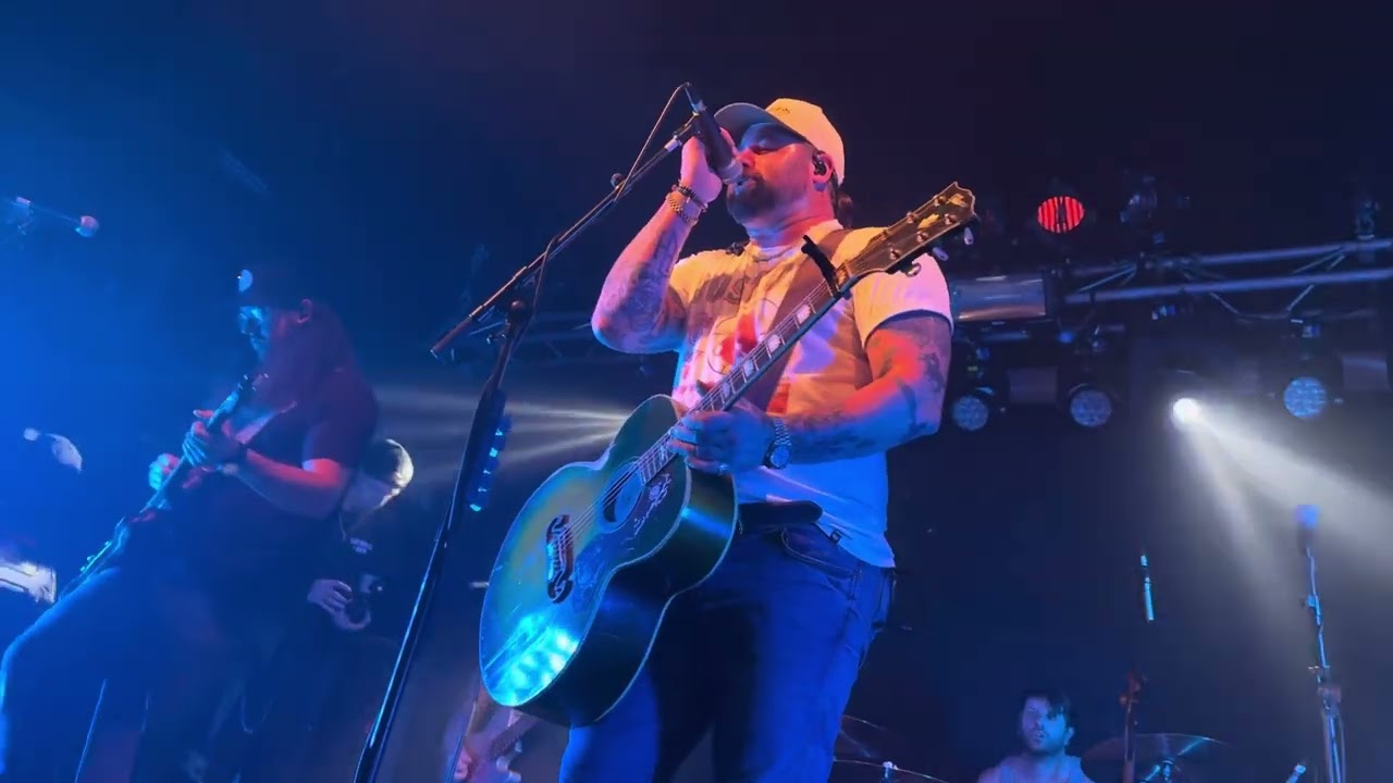 Koe Wetzel - ‘9 Lives (Black Cat)’ live 27/10/2024