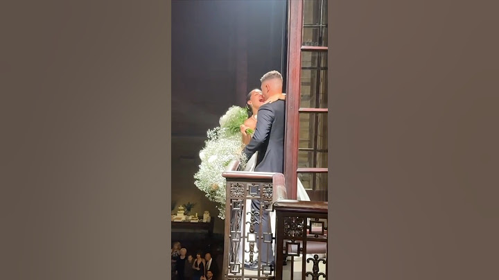 This bride didn’t know this was happening at her wedding 😱