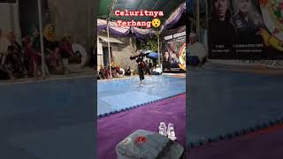 Si Kecil Clurit Terbang